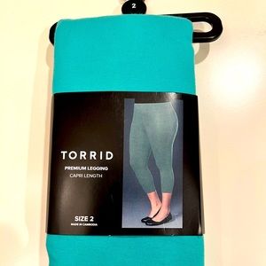 Torrid Capri Leggings *Brand New